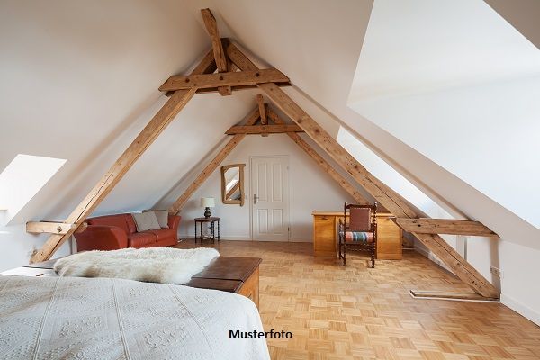 3-Zimmer-Wohnung unterm Dach